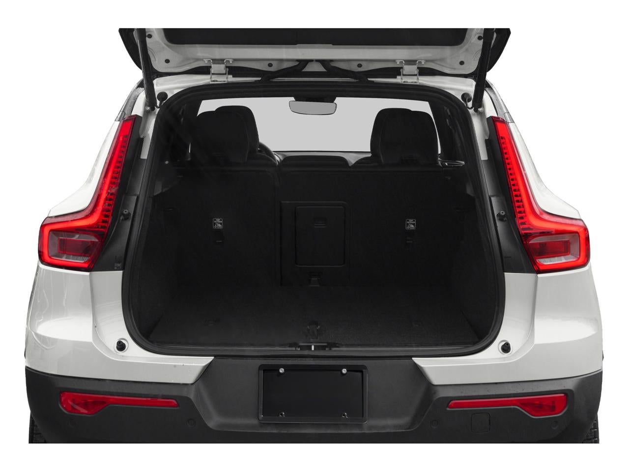 2021 Volvo XC40 Recharge Pure Electric P8