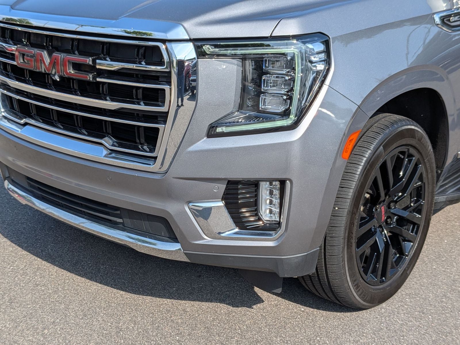 2022 GMC Yukon SLT
