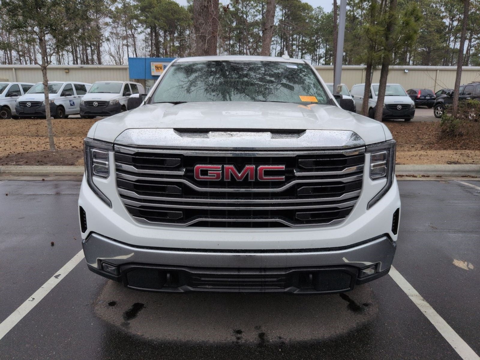 2025 GMC Sierra 1500 SLT