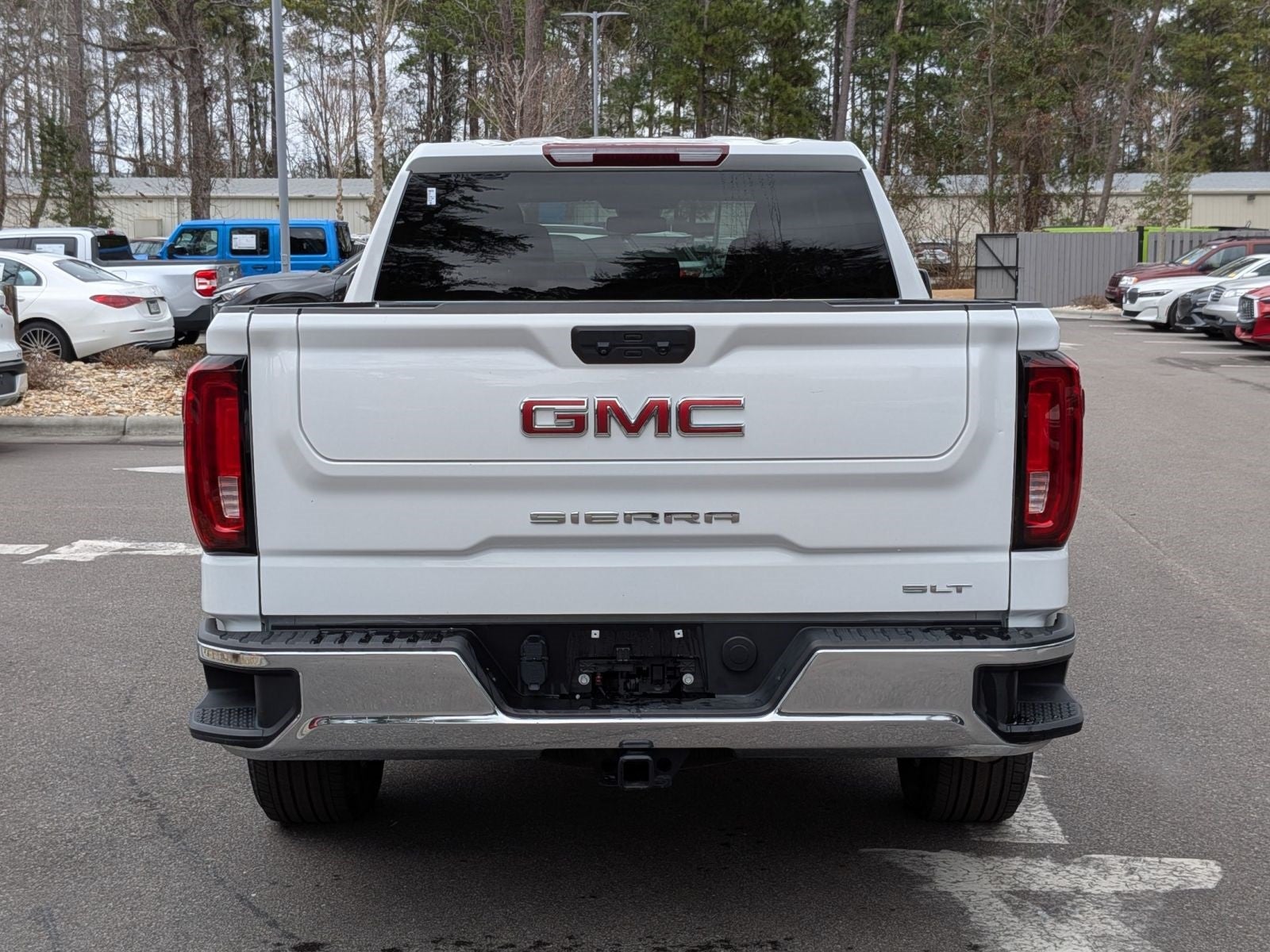 2025 GMC Sierra 1500 SLT