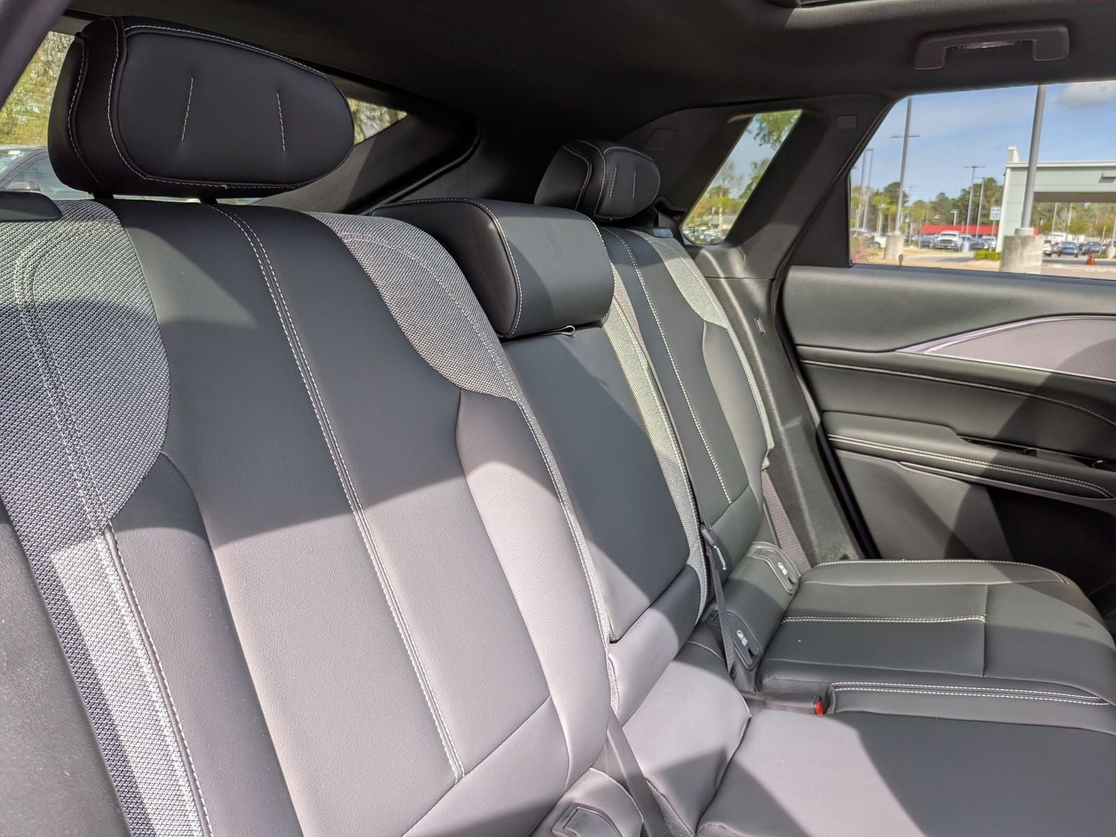 2024 Cadillac LYRIQ Tech