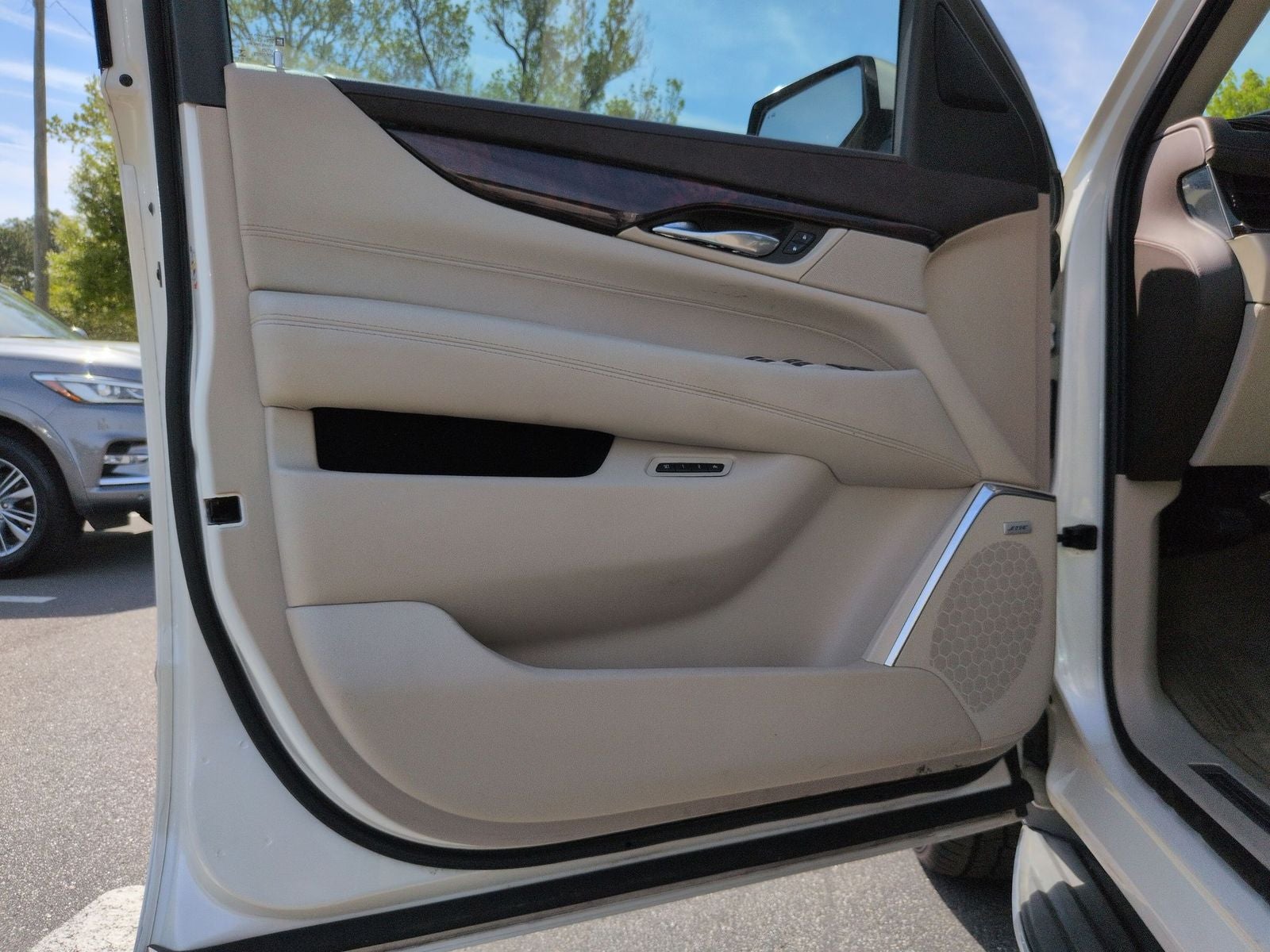2015 Cadillac Escalade Luxury