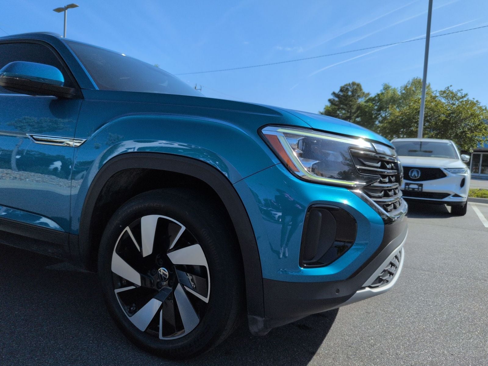 2024 Volkswagen Atlas Cross Sport 2.0T SE w/Technology