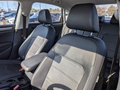 2017 Volkswagen Passat 1.8T R-Line