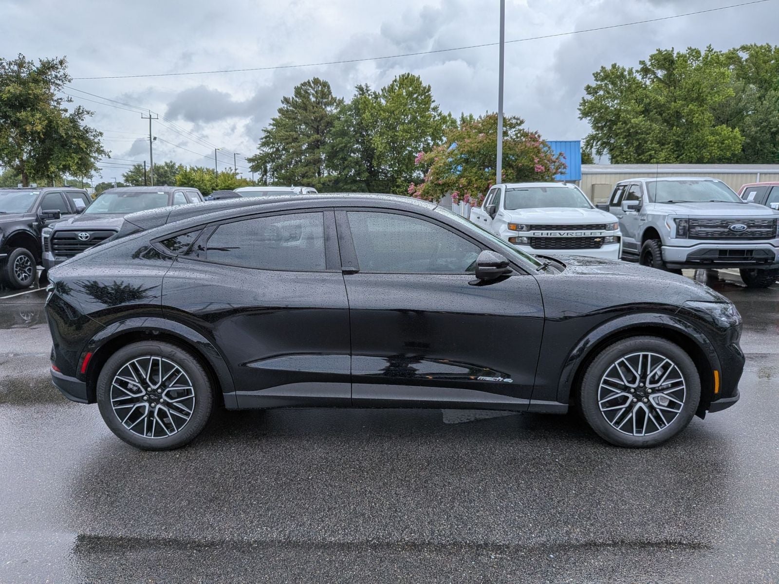 2025 Ford Mustang Mach-E Premium