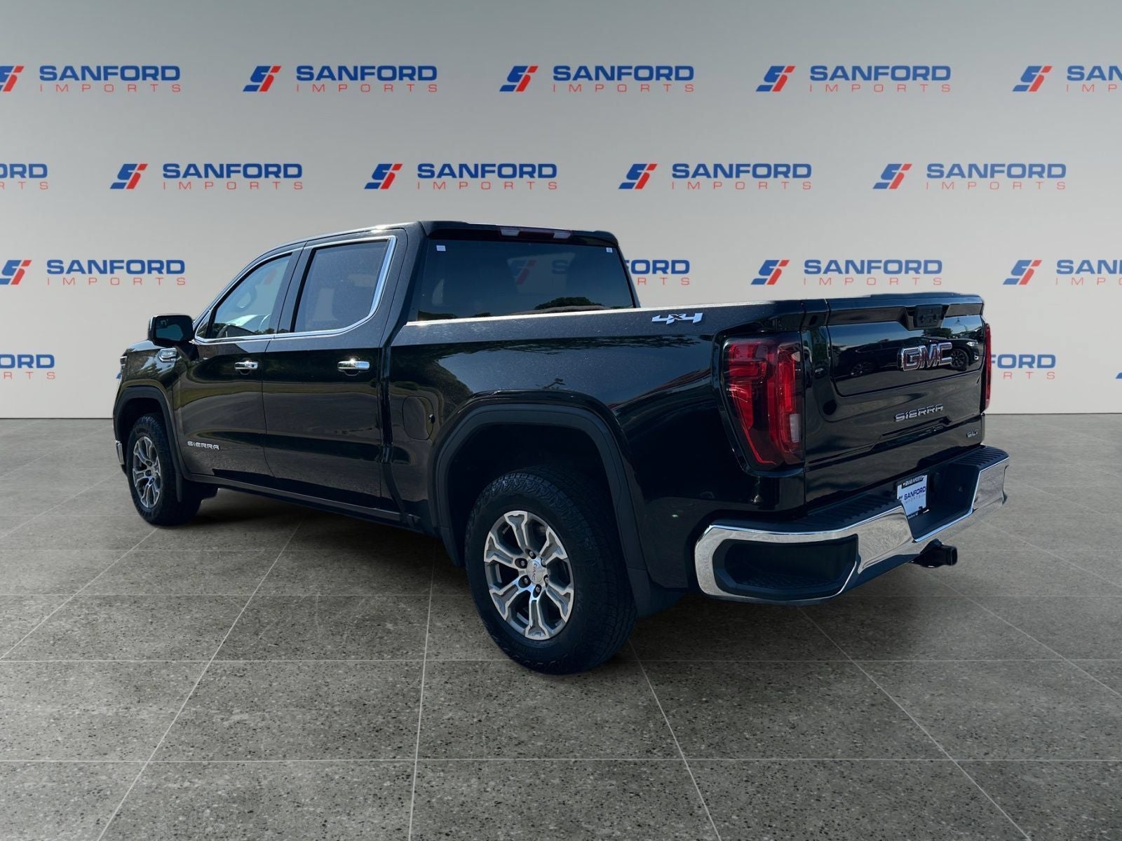 2024 GMC Sierra 1500 SLT