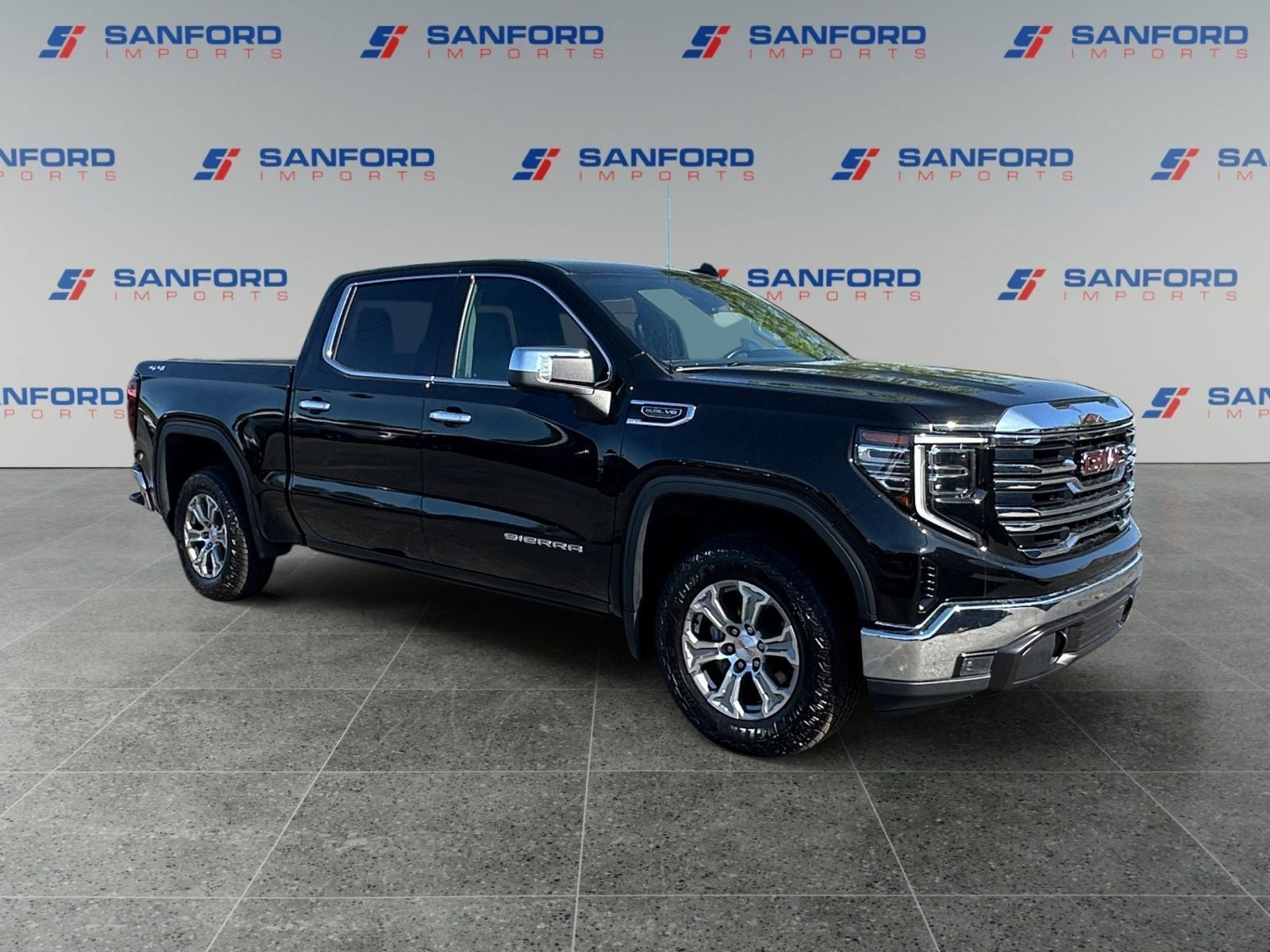 2024 GMC Sierra 1500 SLT