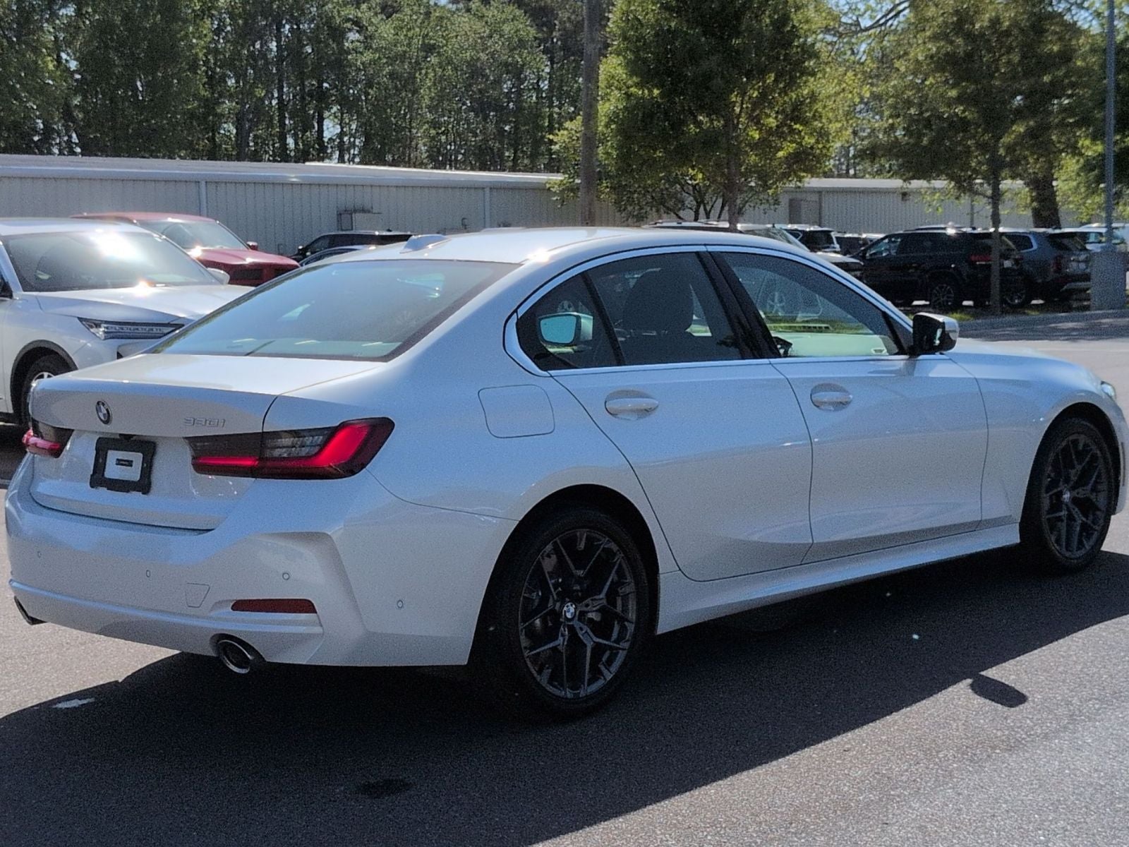 2025 BMW 3 Series 330i