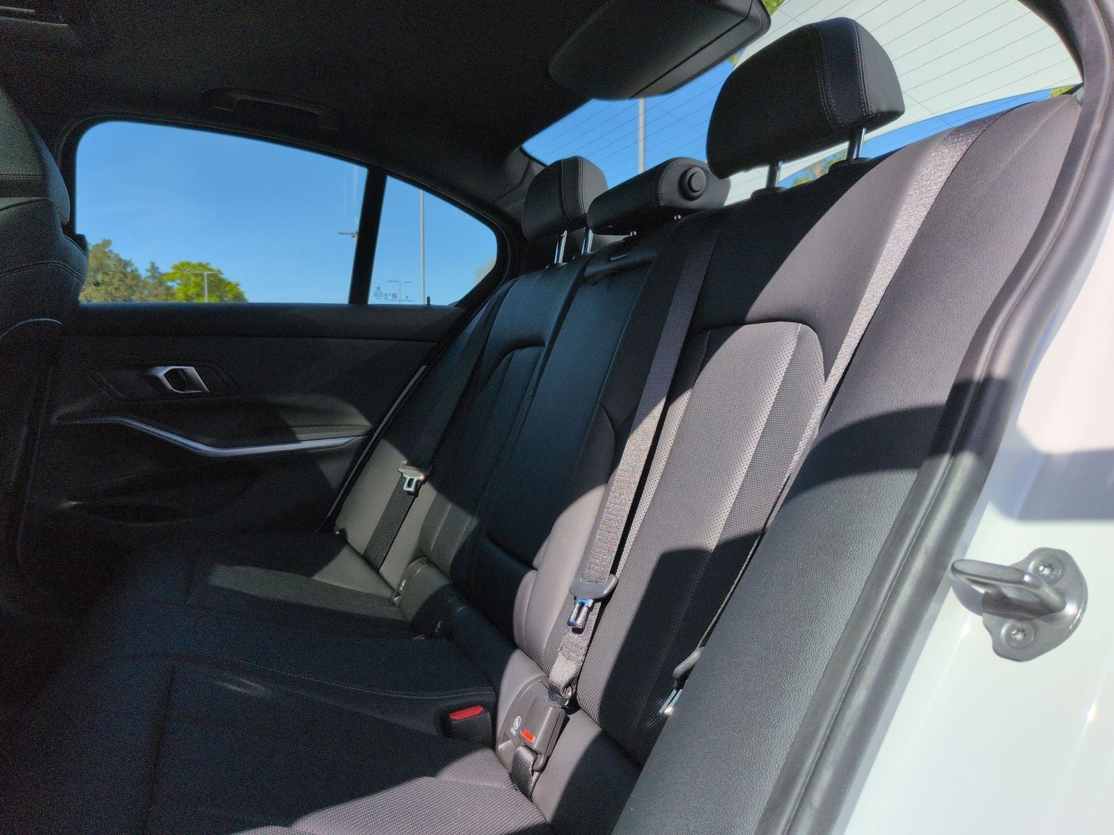 2025 BMW 3 Series 330i