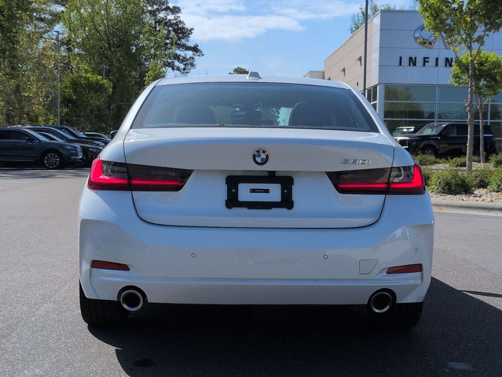 2025 BMW 3 Series 330i
