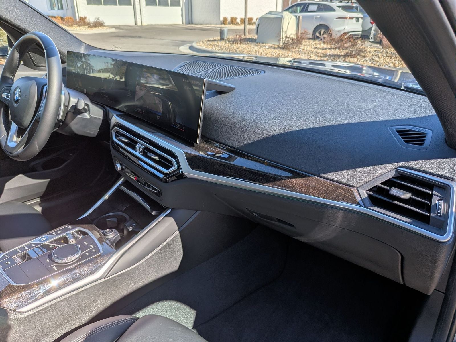 2023 BMW 3 Series 330i