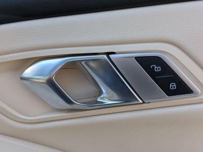 2023 BMW 3 Series 330i xDrive
