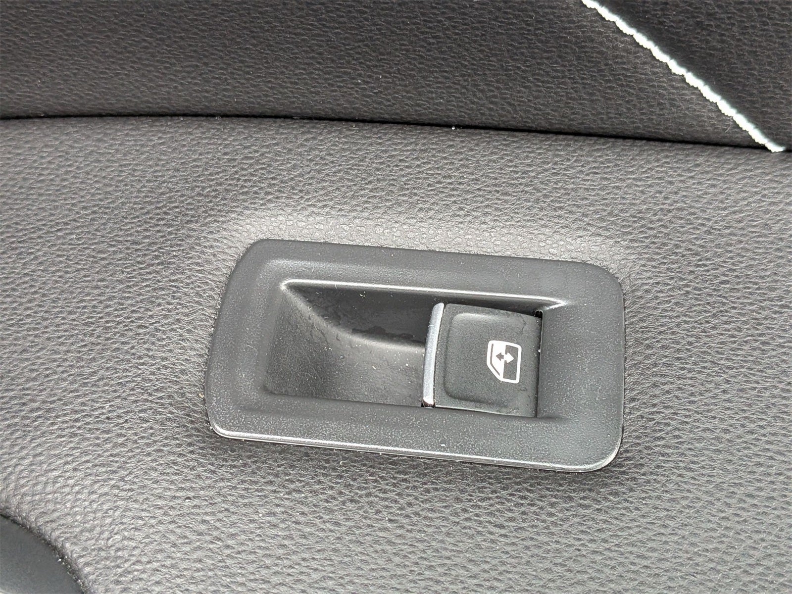 2022 Volkswagen Tiguan 2.0T SEL R-Line