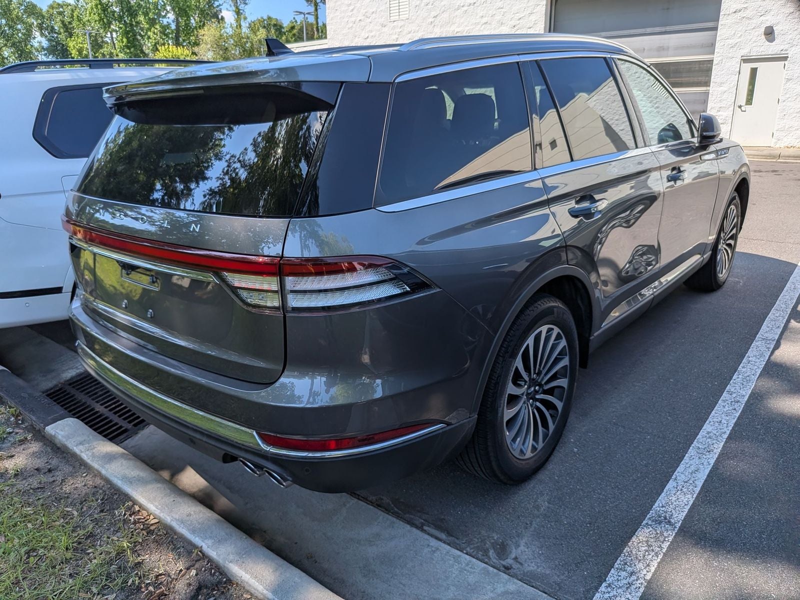 2023 Lincoln Aviator Standard