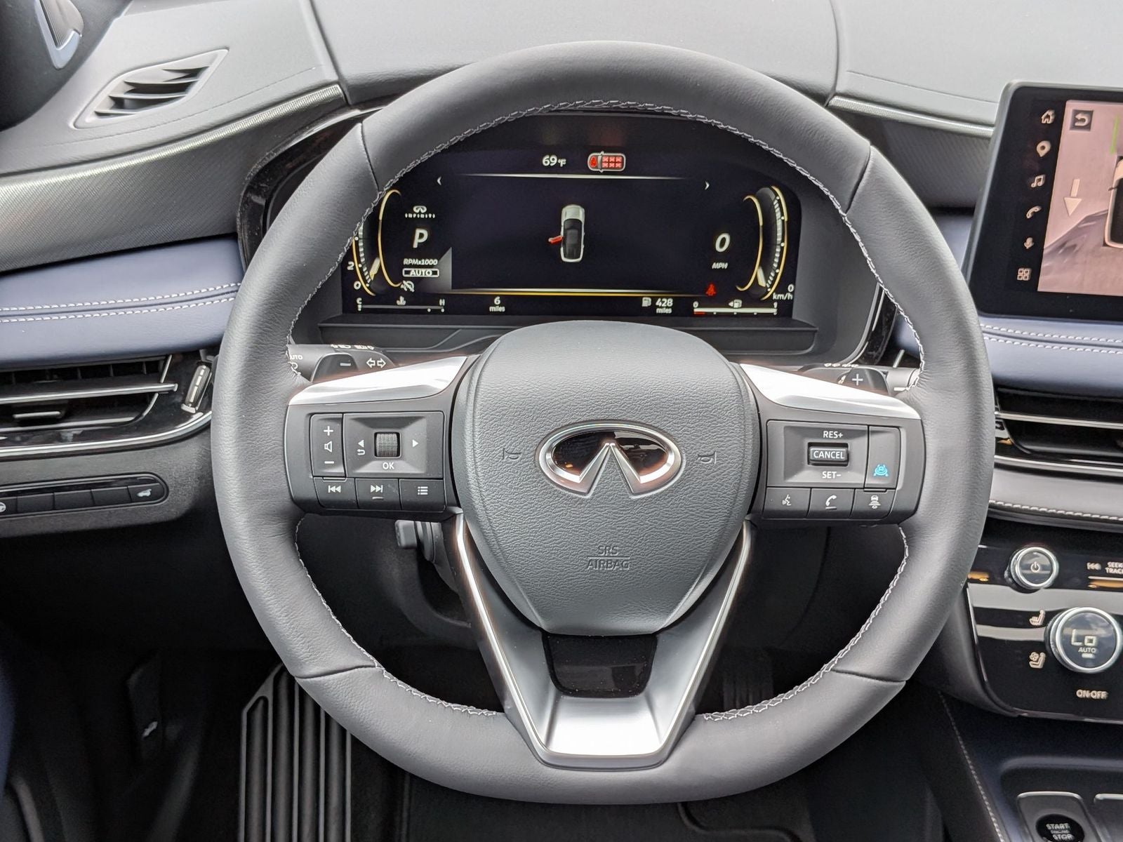 2027 INFINITI QX60 LUXE