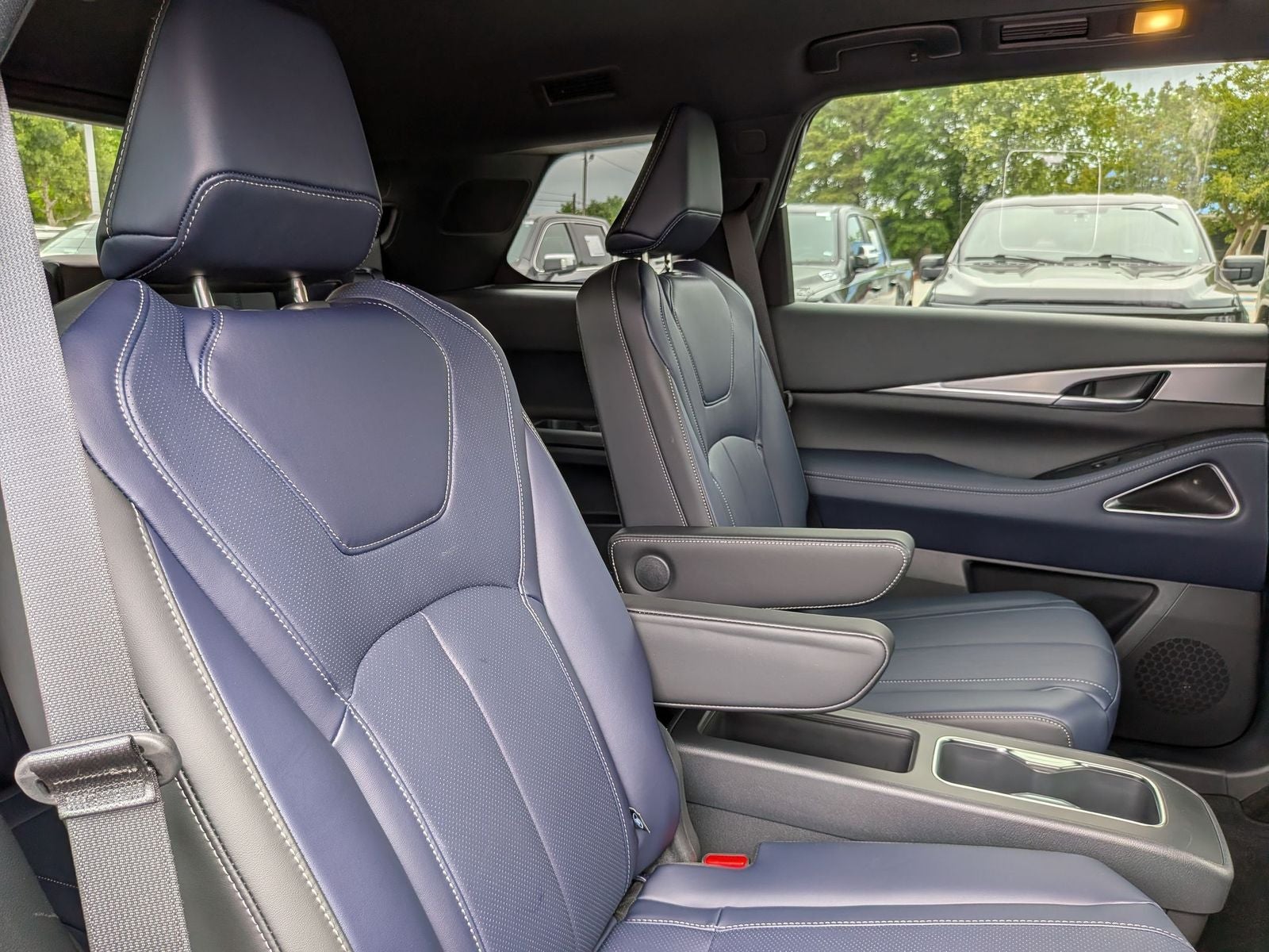 2027 INFINITI QX60 LUXE
