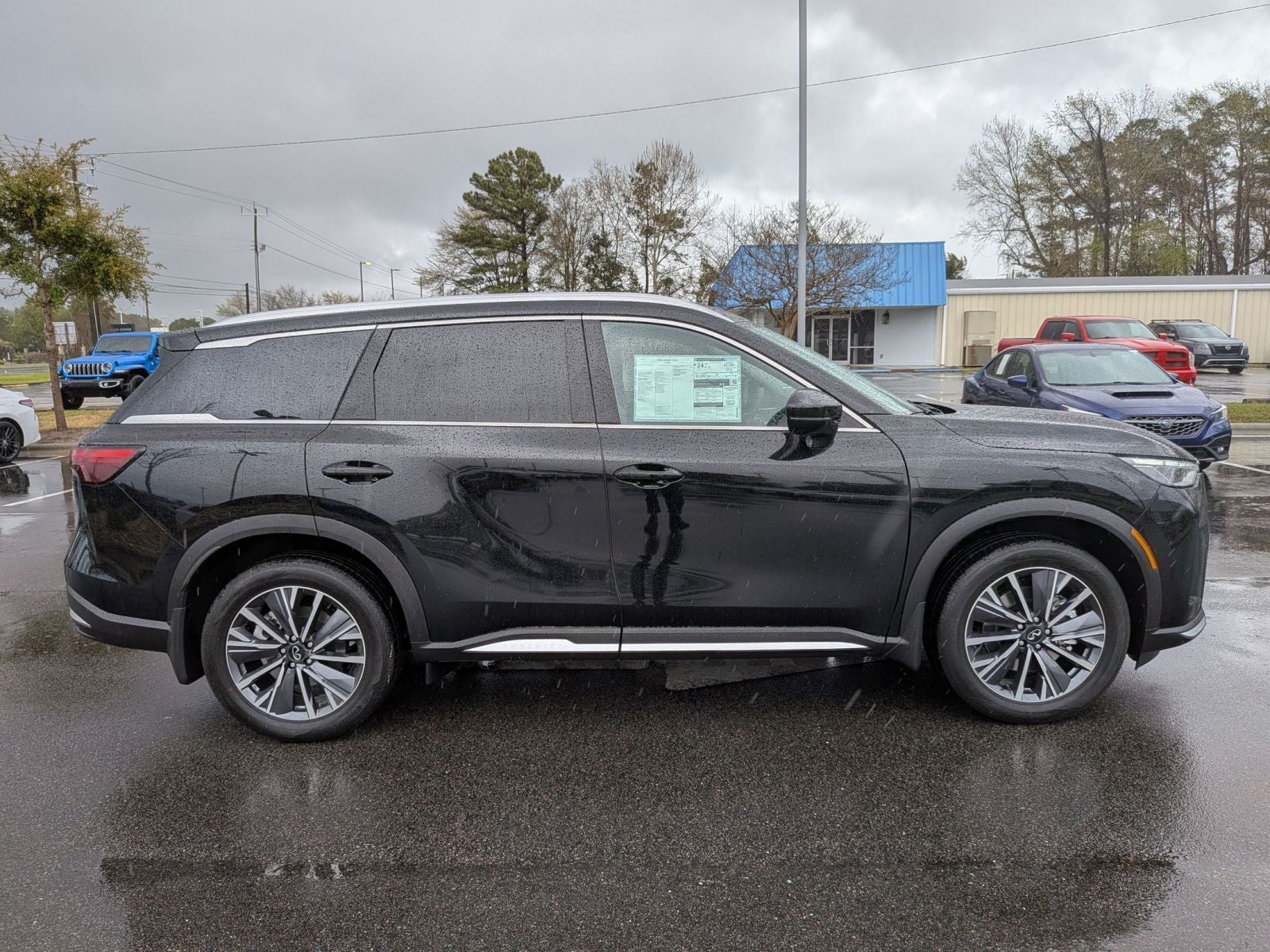 2026 INFINITI QX60 LUXE