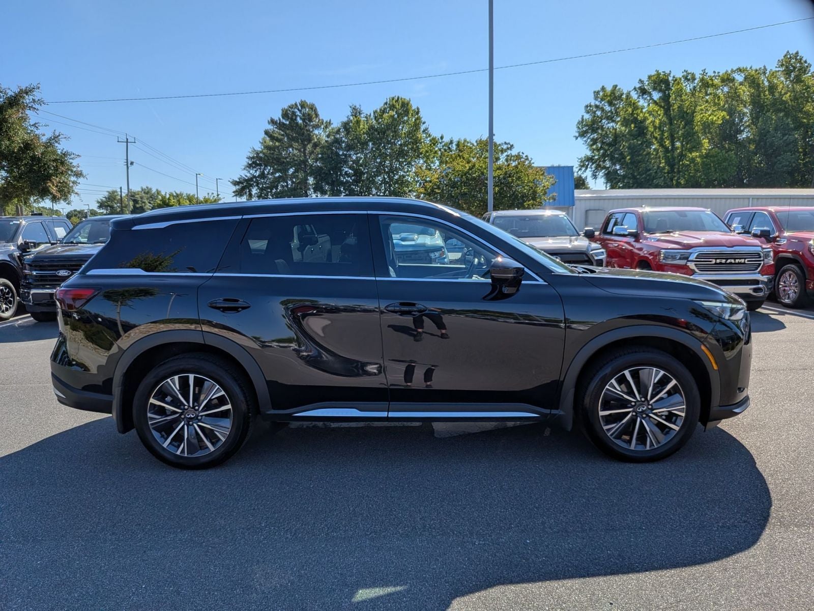 2026 INFINITI QX60 LUXE