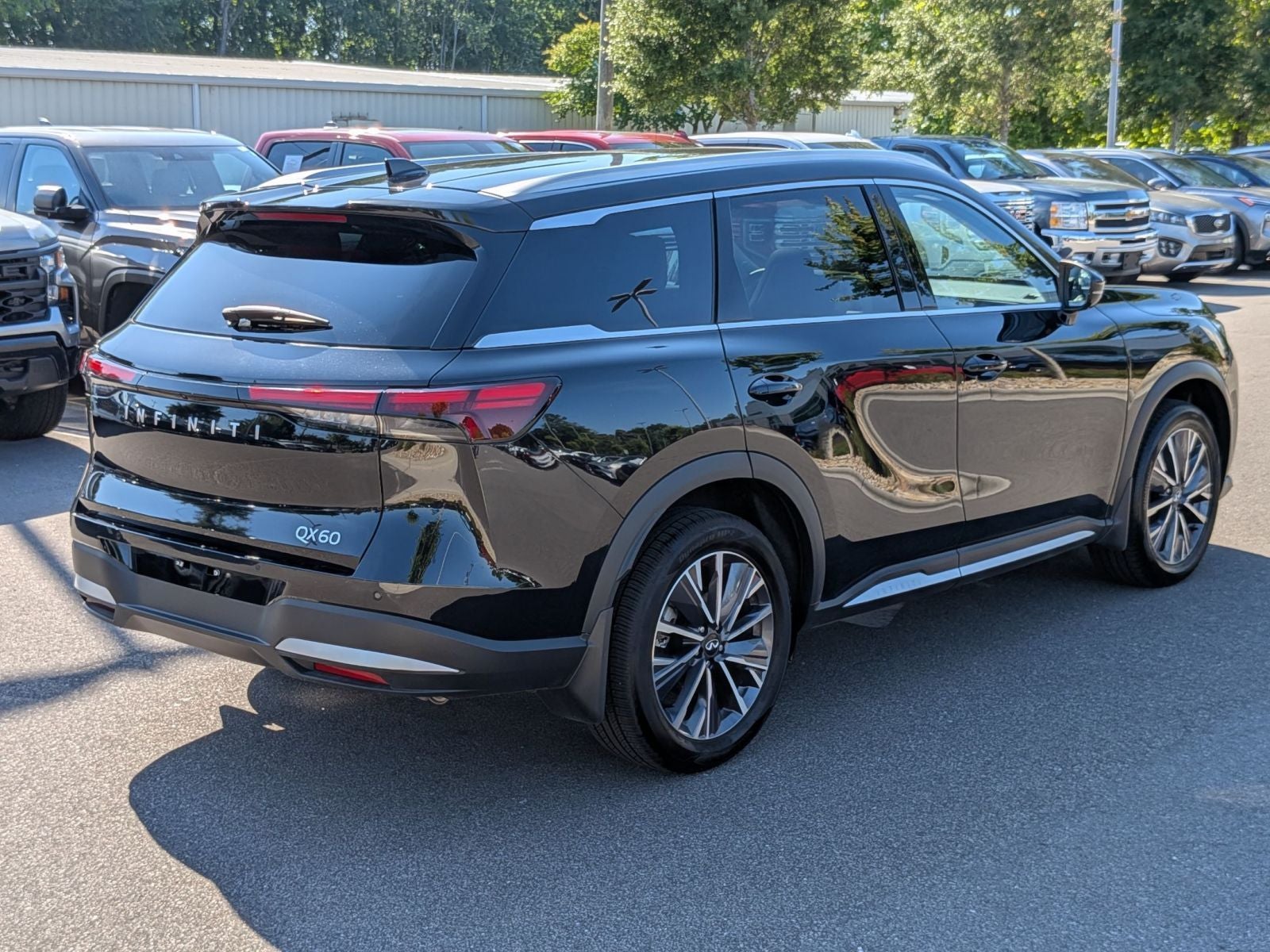 2026 INFINITI QX60 LUXE