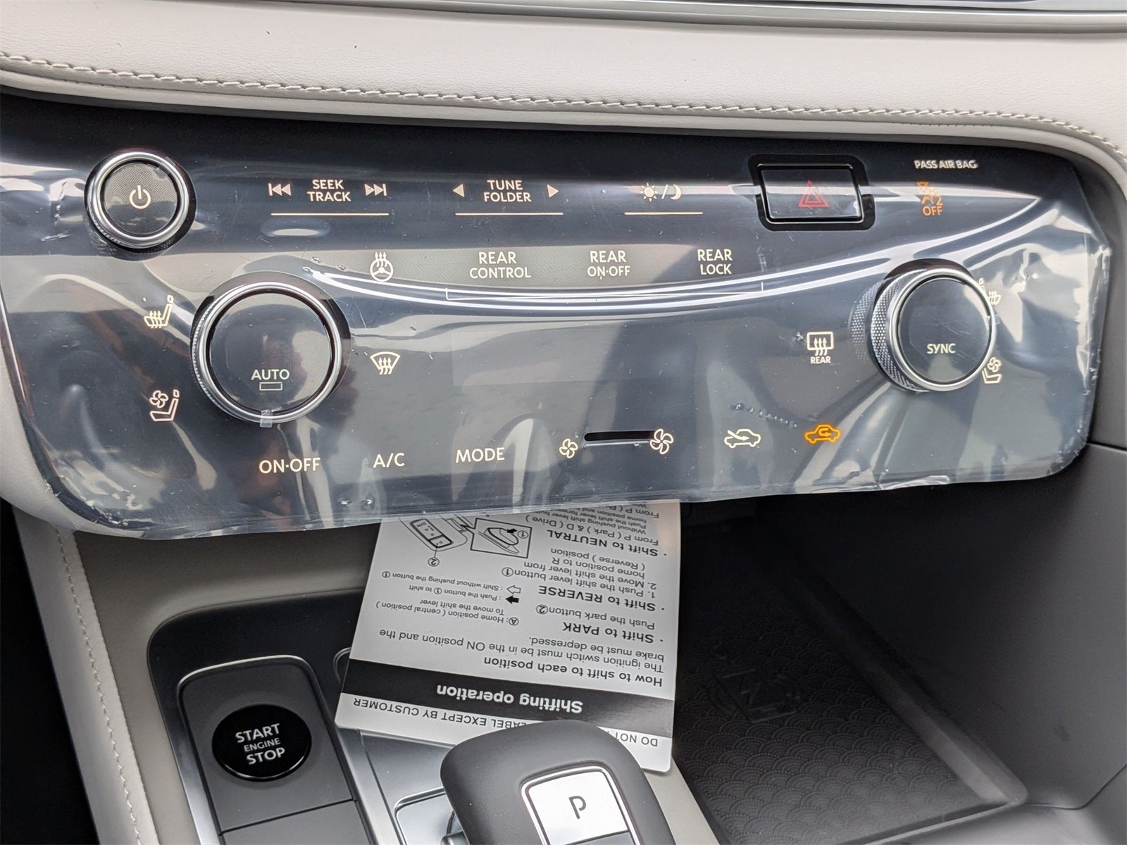 2026 INFINITI QX60 LUXE