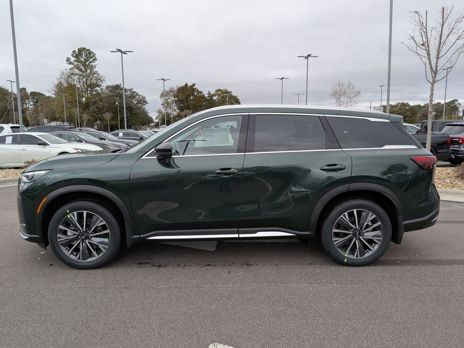 2026 INFINITI QX60 LUXE