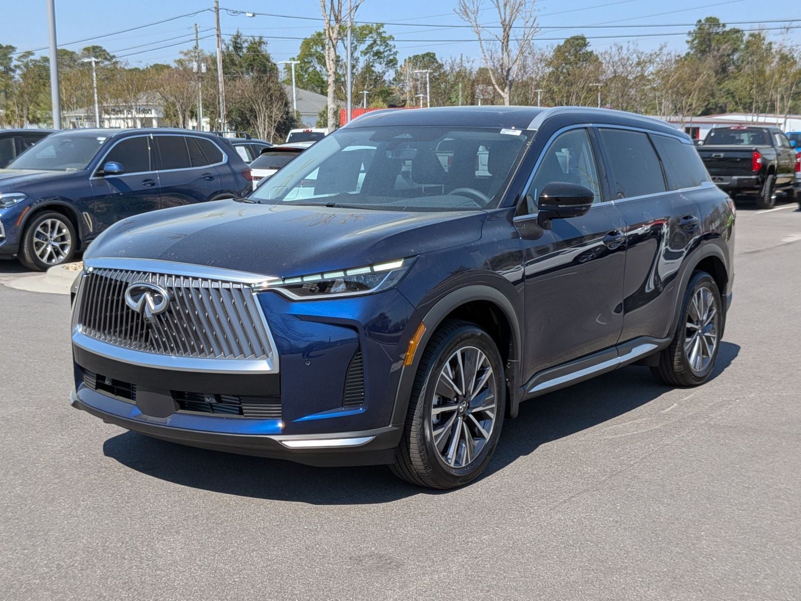 2026 INFINITI QX60 LUXE