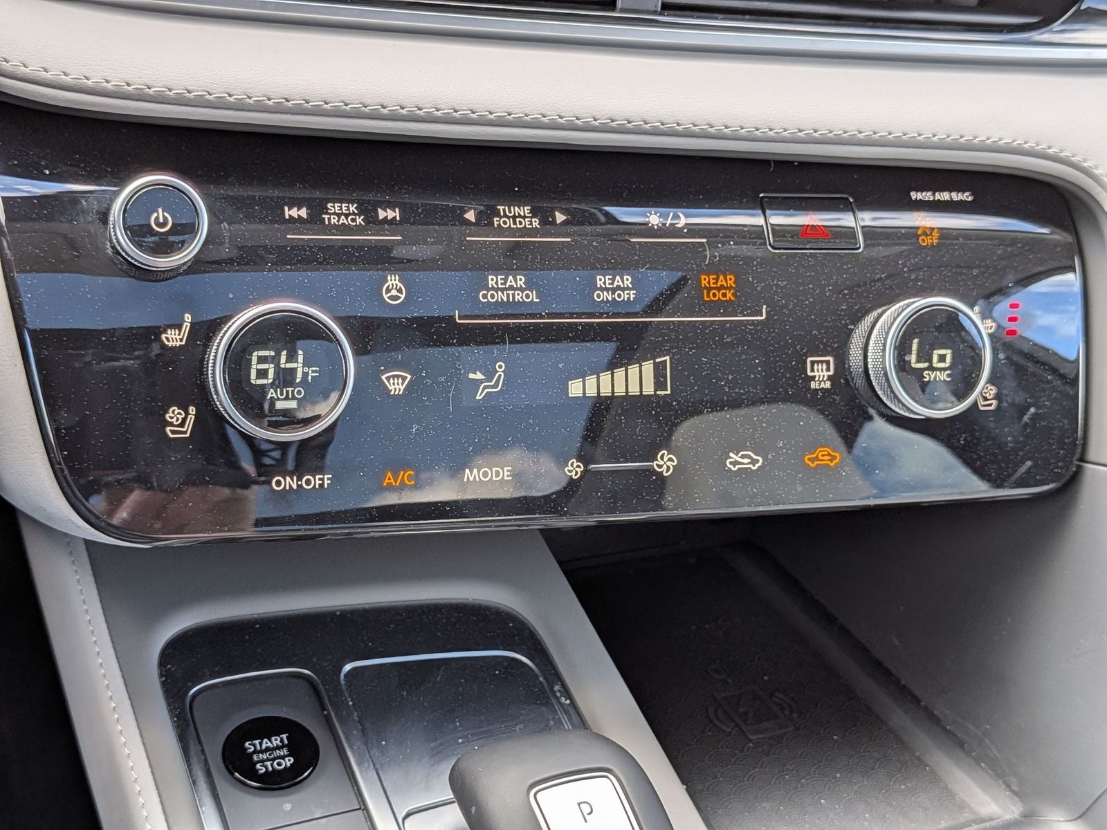 2026 INFINITI QX60 LUXE