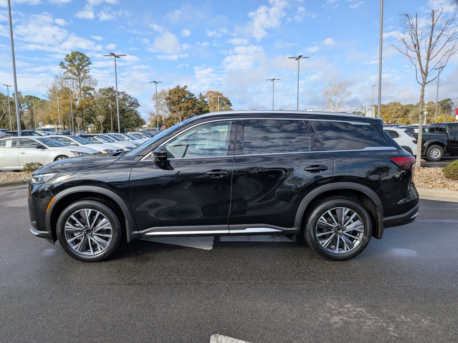 2026 INFINITI QX60 LUXE