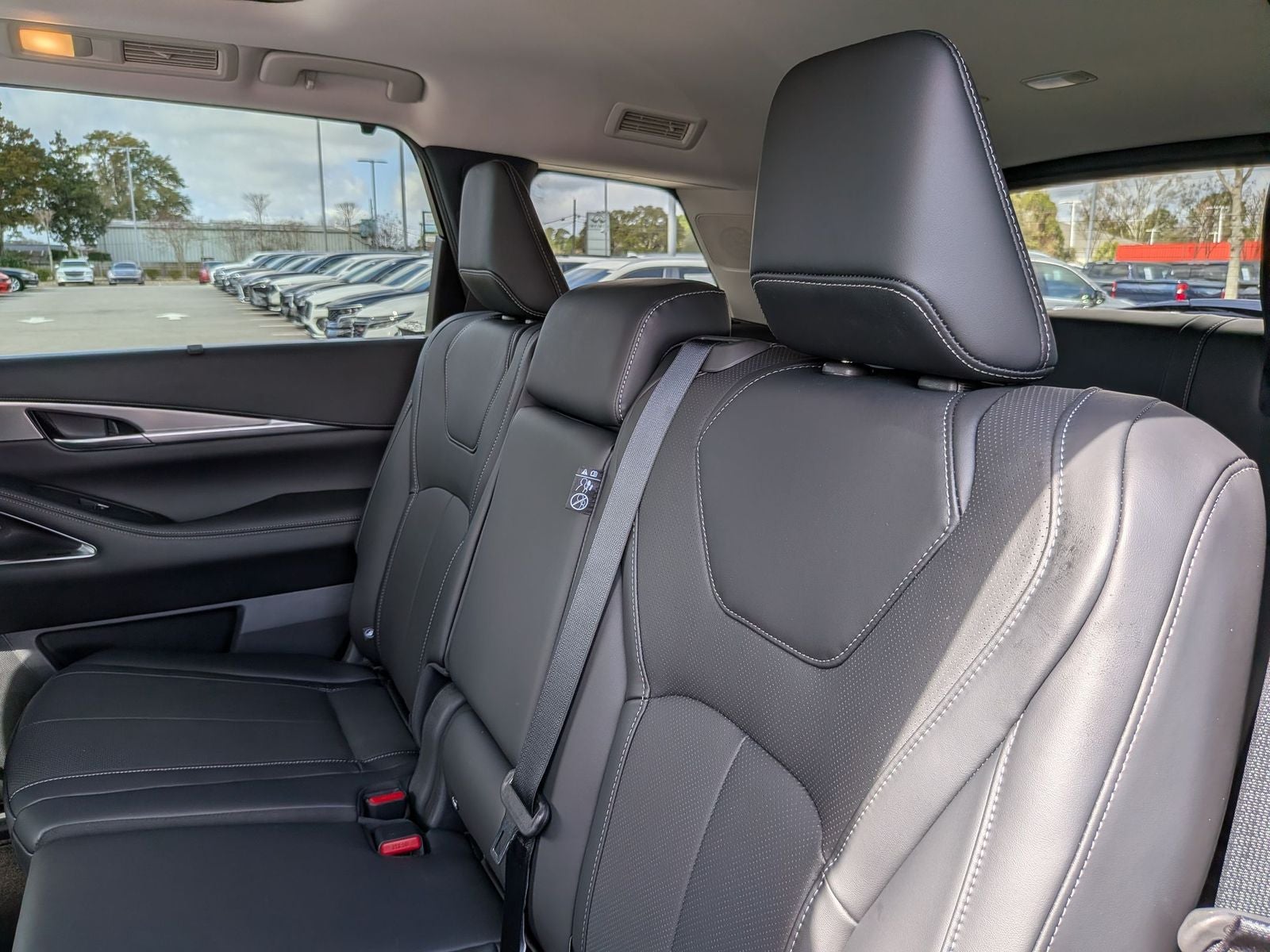 2026 INFINITI QX60 LUXE