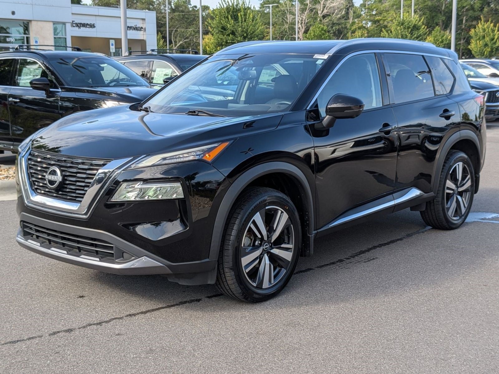 2023 Nissan Rogue SL
