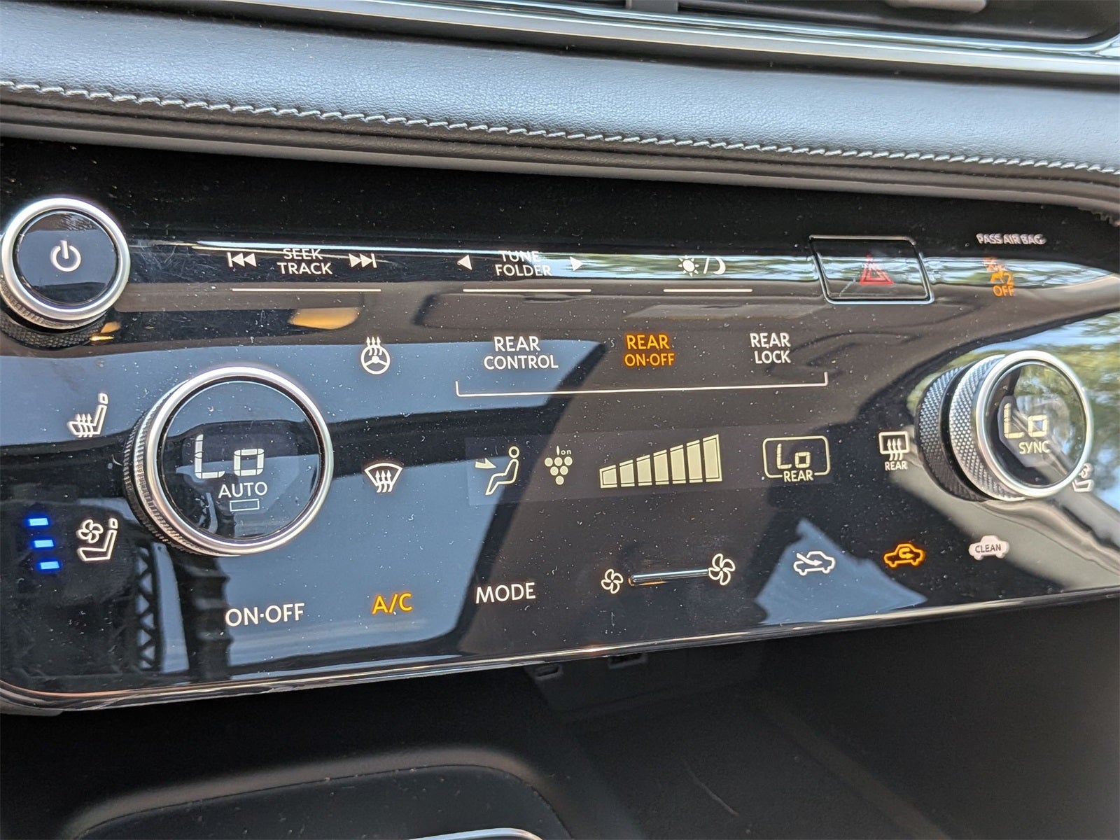 2023 INFINITI QX60 Sensory