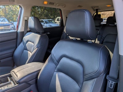 2022 Nissan Pathfinder SL