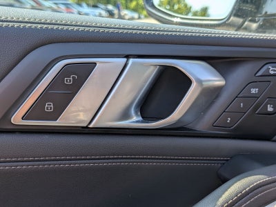 2025 BMW X6 xDrive40i