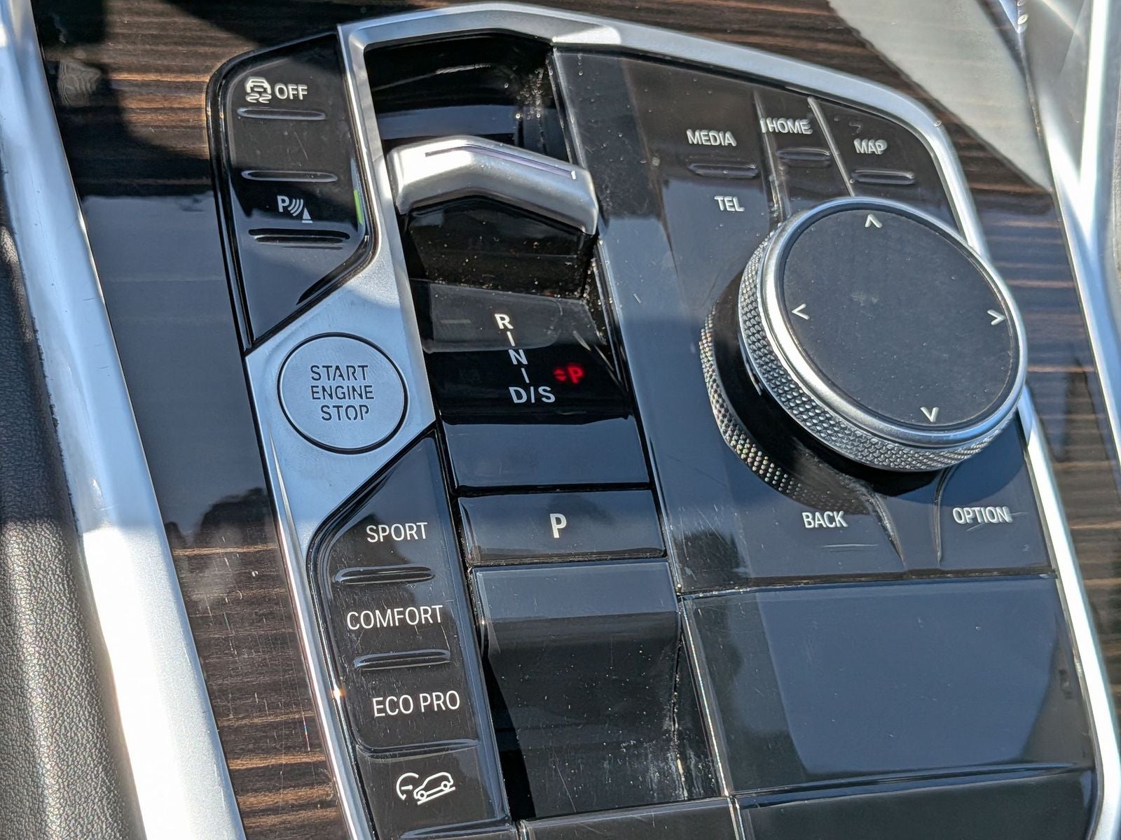 2025 BMW X6 xDrive40i