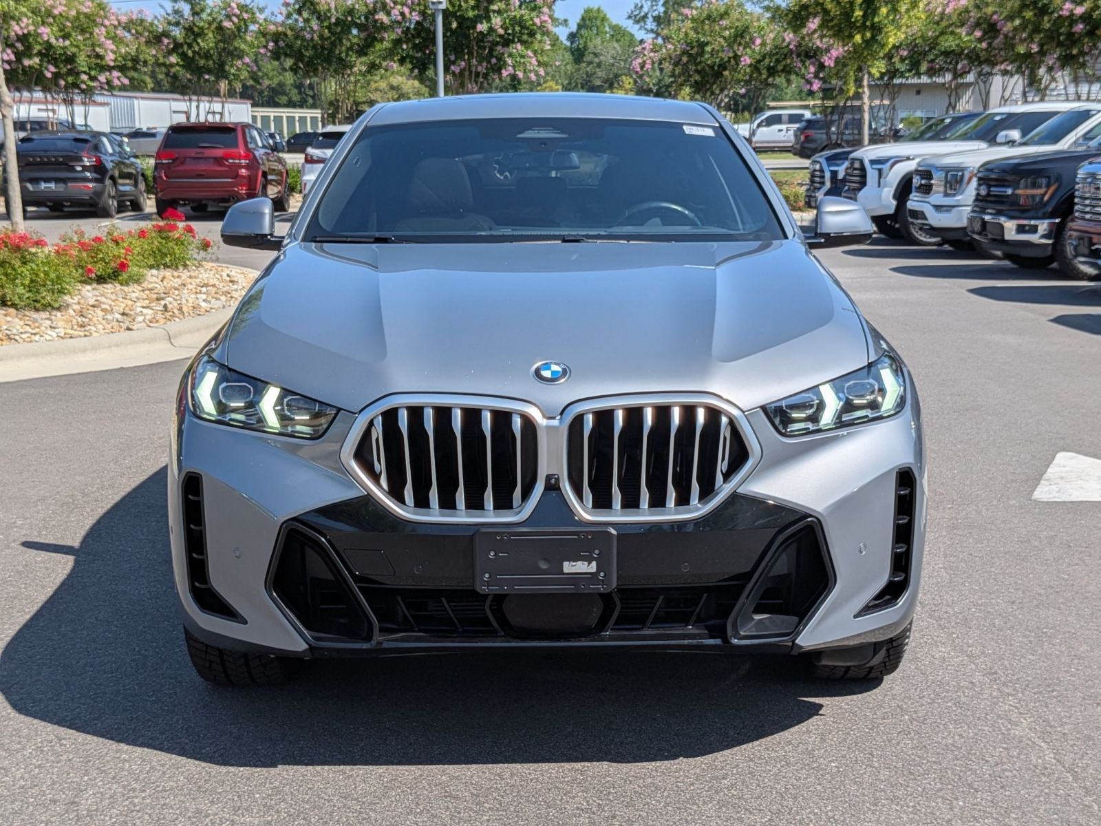 2025 BMW X6 xDrive40i