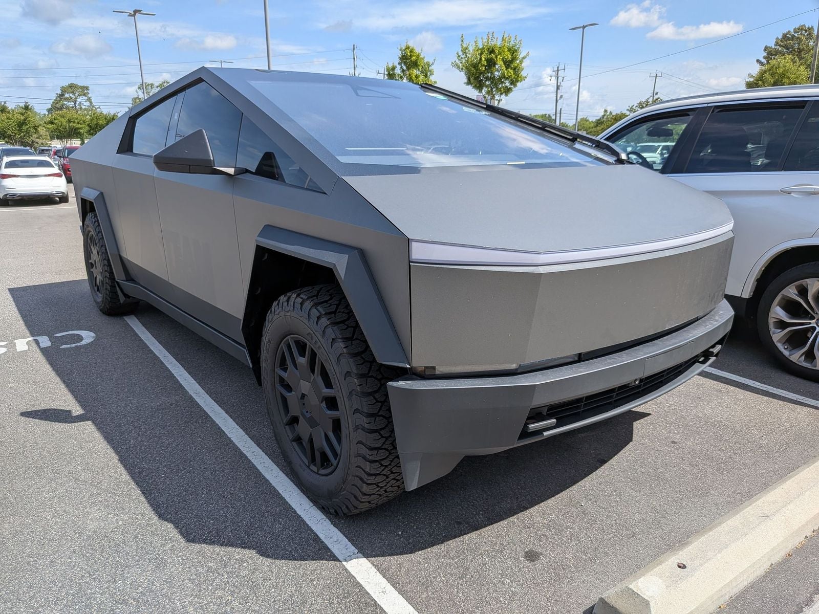 2025 Tesla Cybertruck