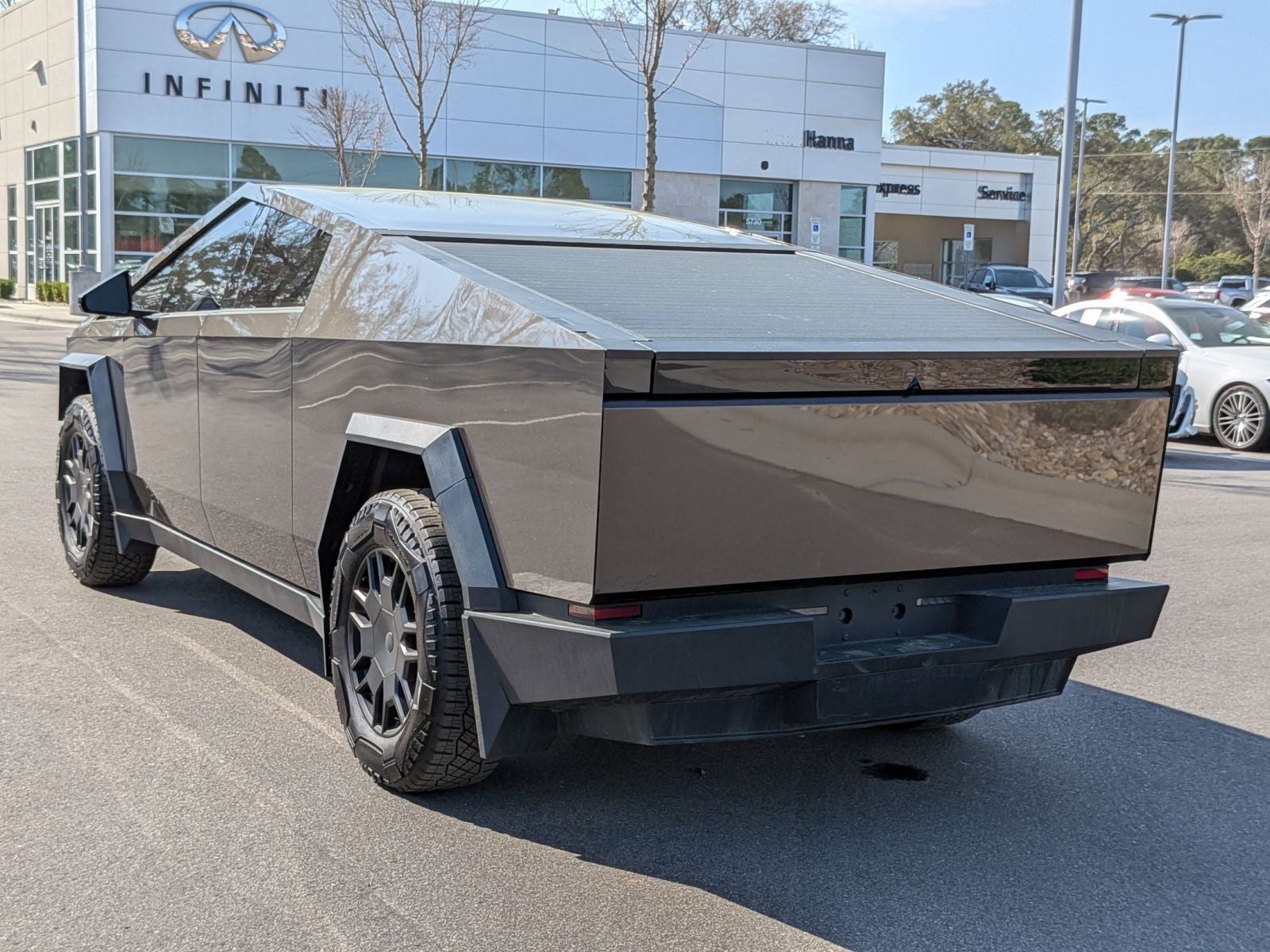 2024 Tesla Cybertruck Base