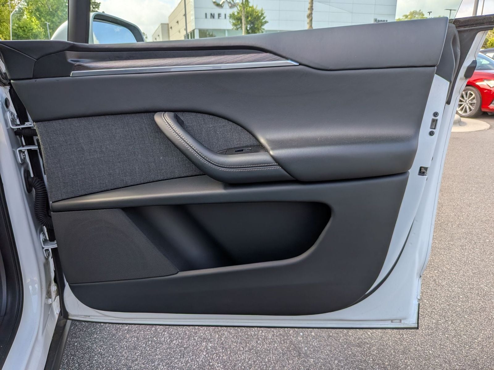 2022 Tesla Model X Base