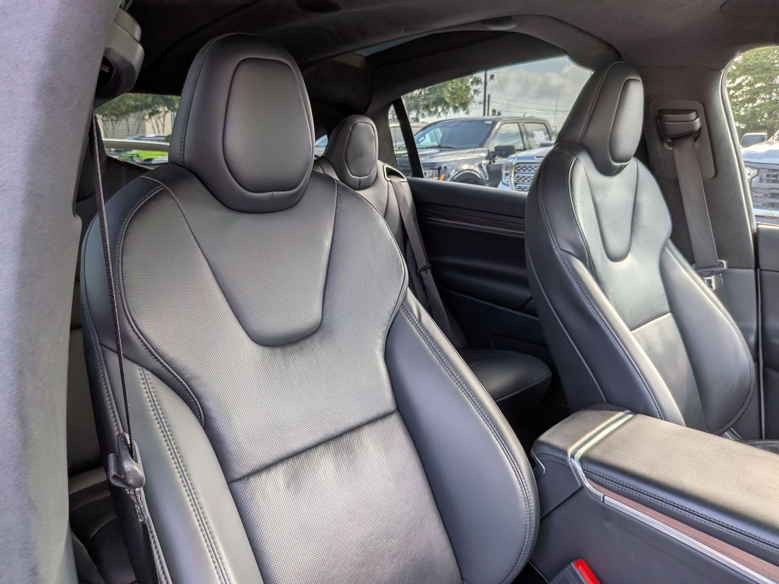 2022 Tesla Model X Base
