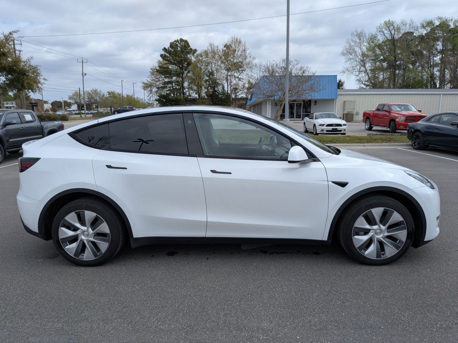 2023 Tesla Model Y Long Range