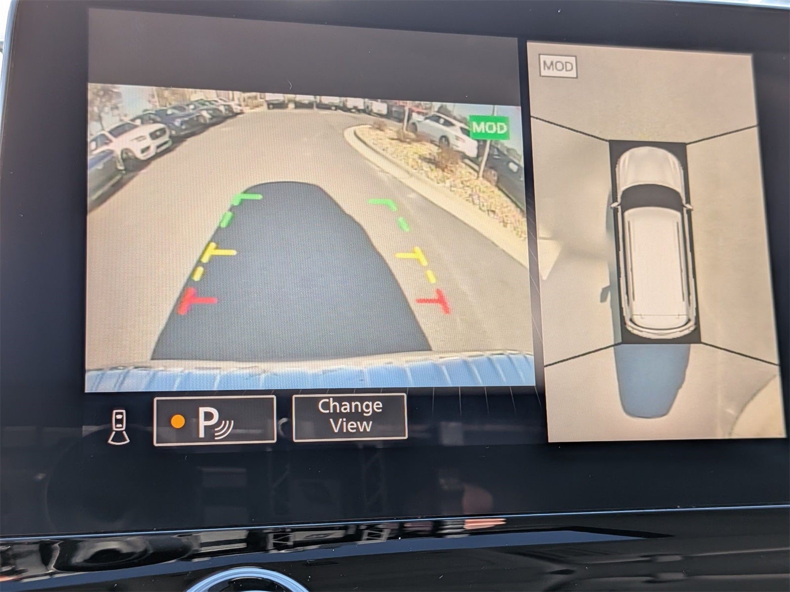 2023 INFINITI QX80 LUXE