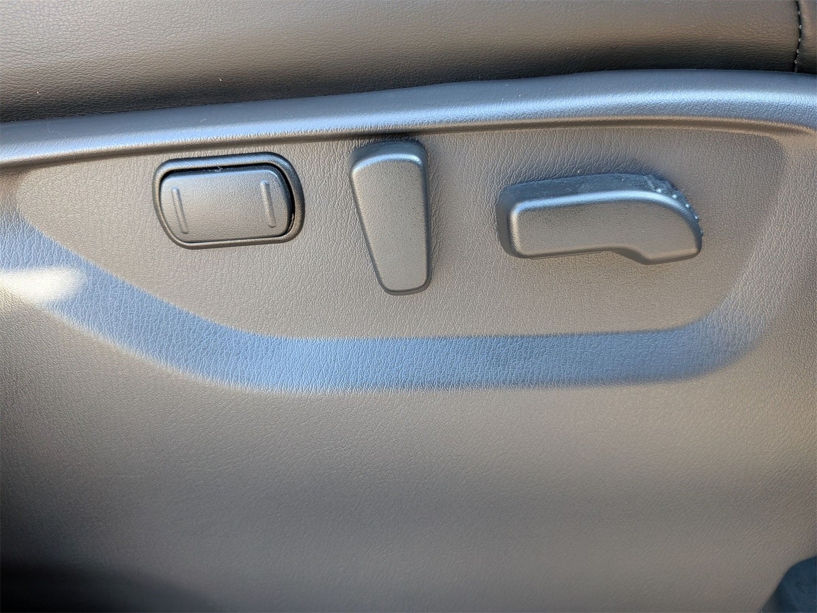 2023 INFINITI QX80 LUXE