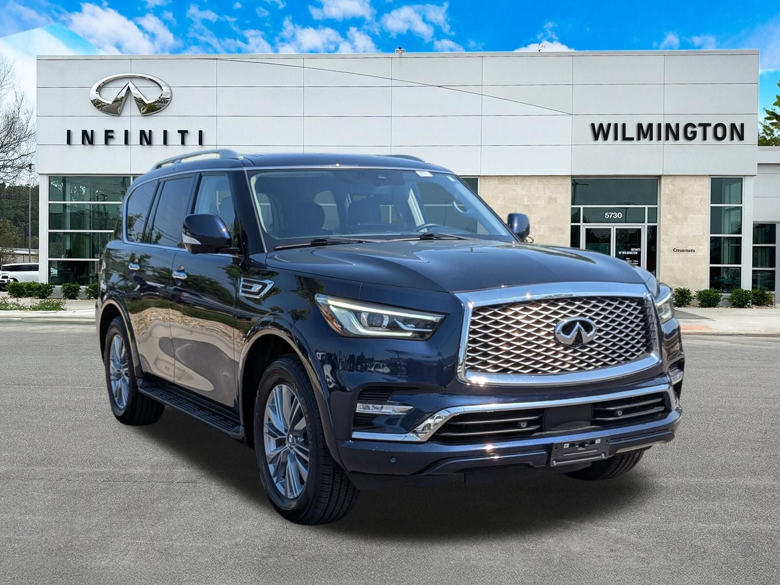 2024 INFINITI QX80 LUXE
