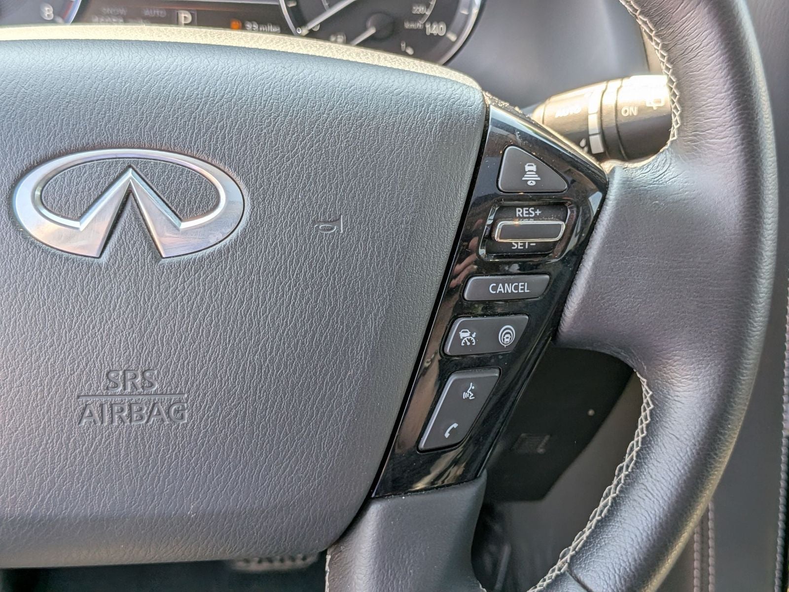 2024 INFINITI QX80 LUXE