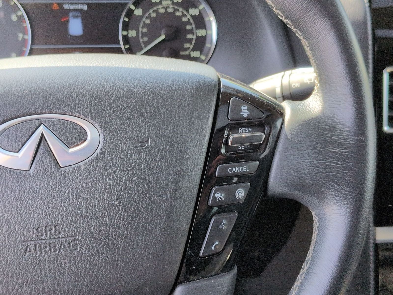 2023 INFINITI QX80 LUXE