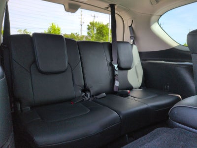 2023 INFINITI QX80 LUXE