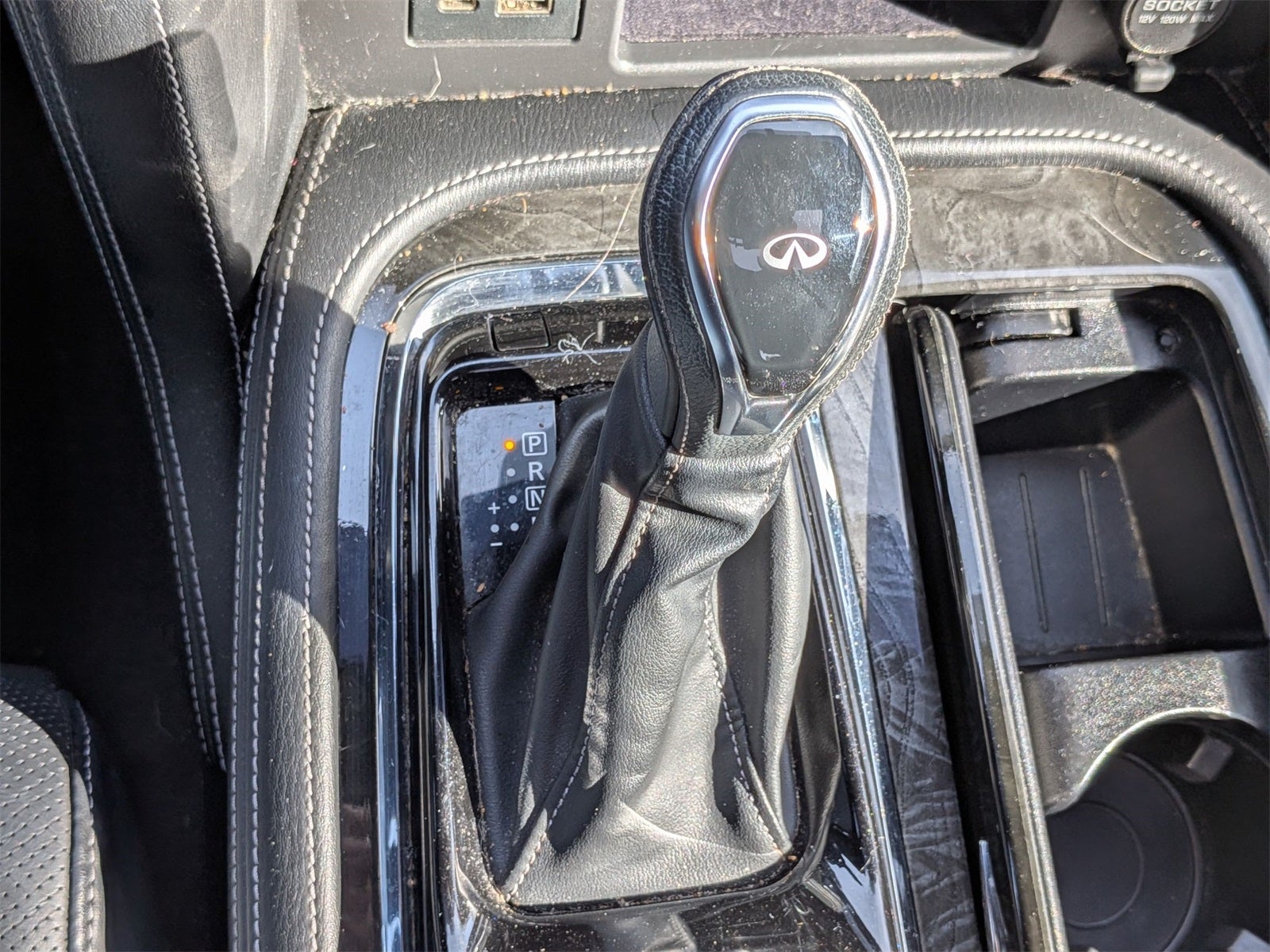 2021 INFINITI QX80 Sensory