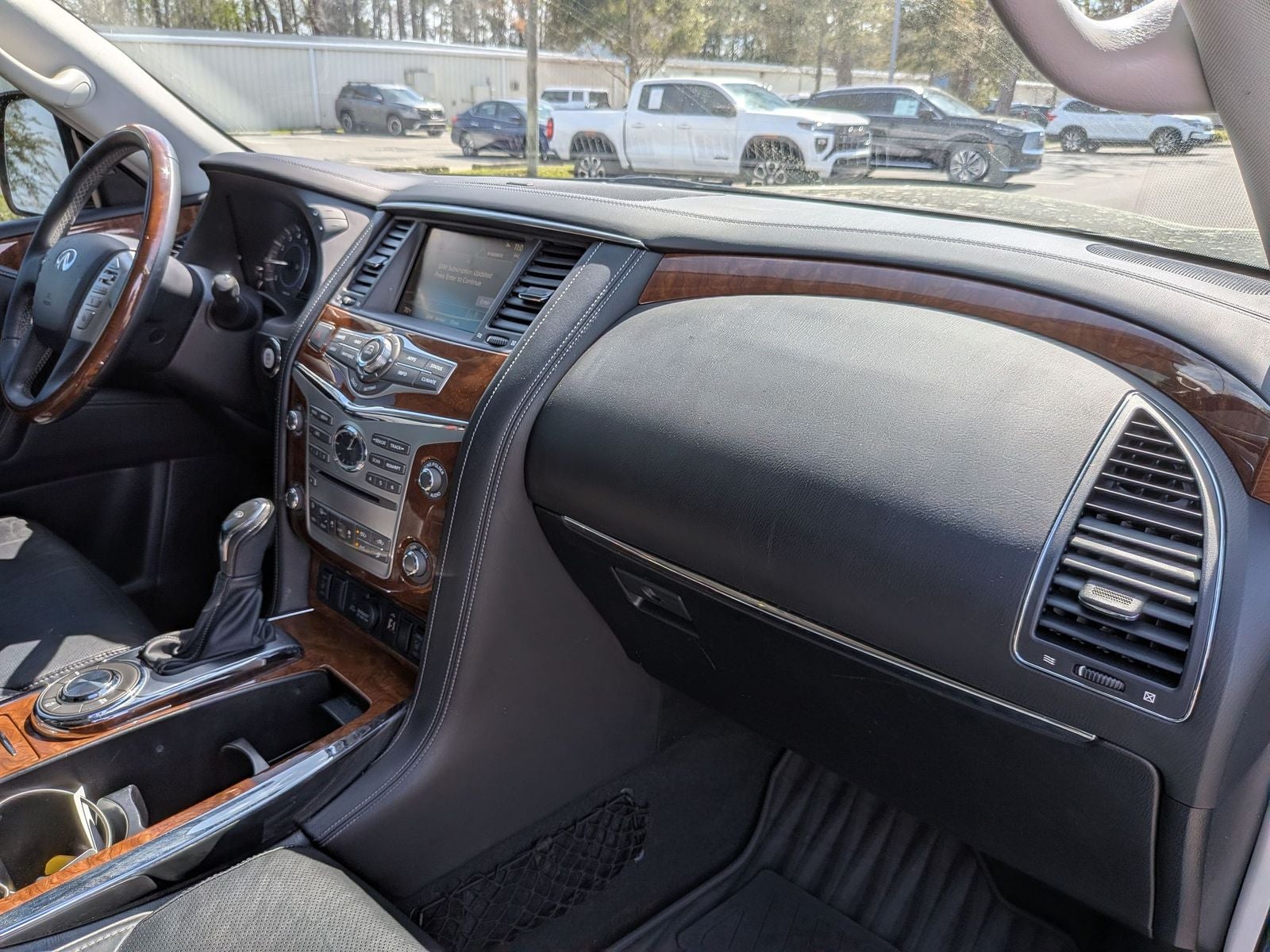 2019 INFINITI QX80 LUXE