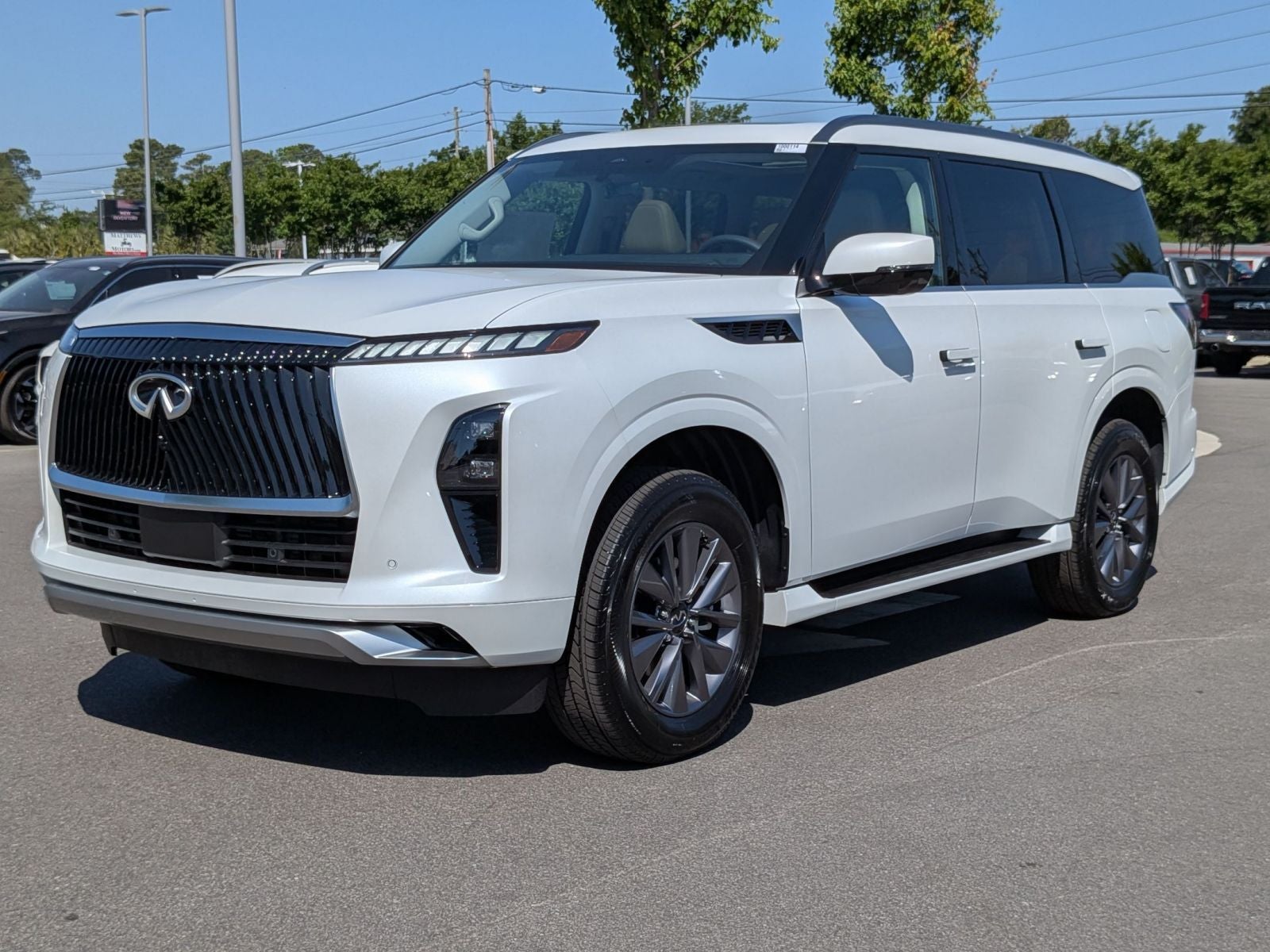 2026 INFINITI QX80 PURE