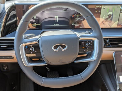 2026 INFINITI QX80 LUXE